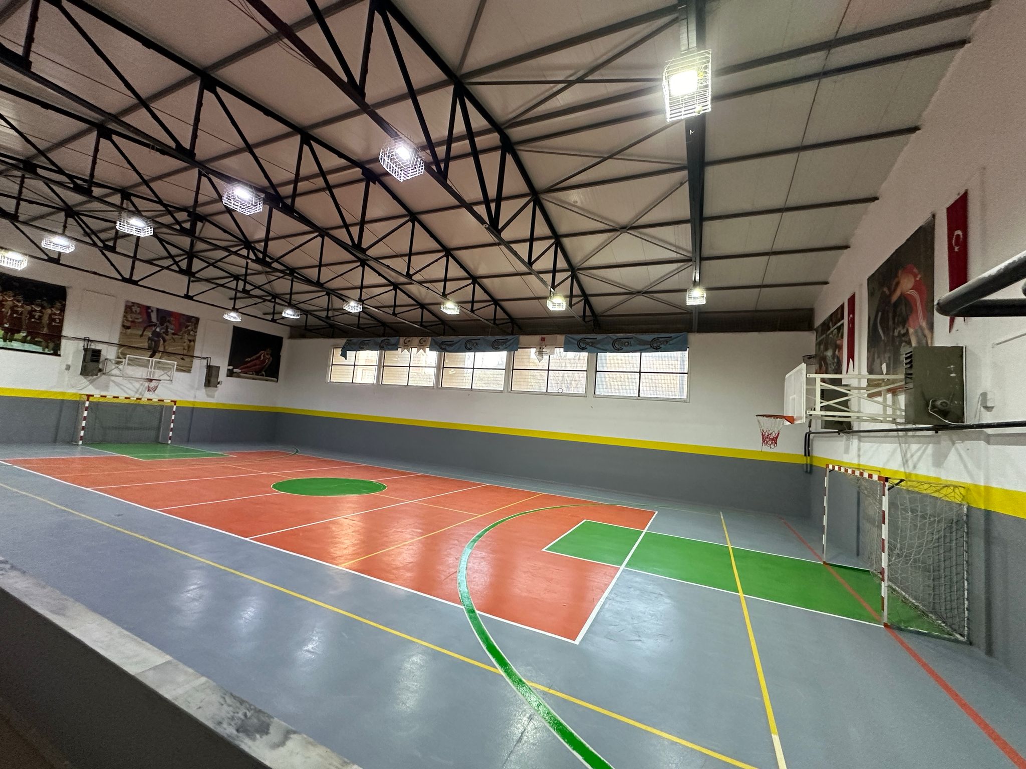 Spor Sahaları Zemin Boyama ve Çizgi Uygulamaları